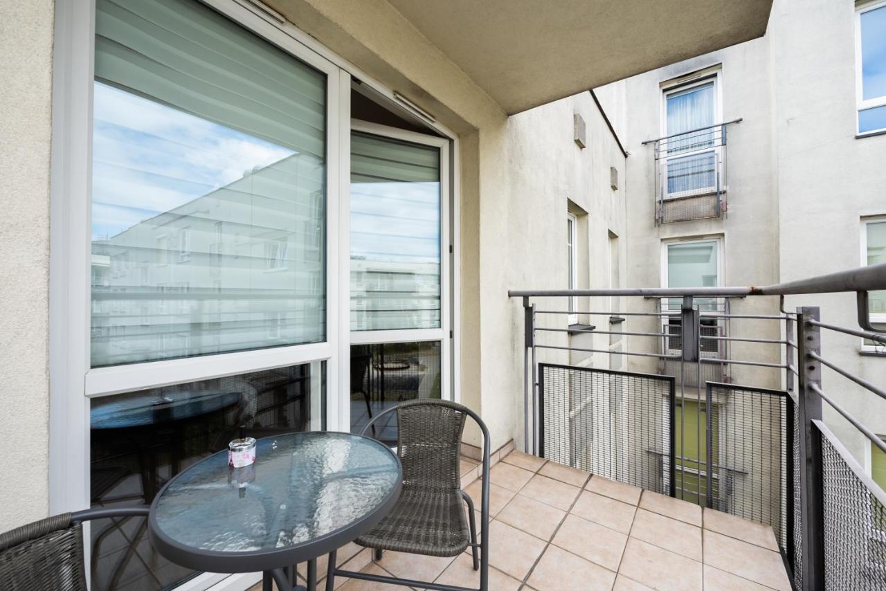 Ursus Pleasant Apartment Warsawa Bagian luar foto
